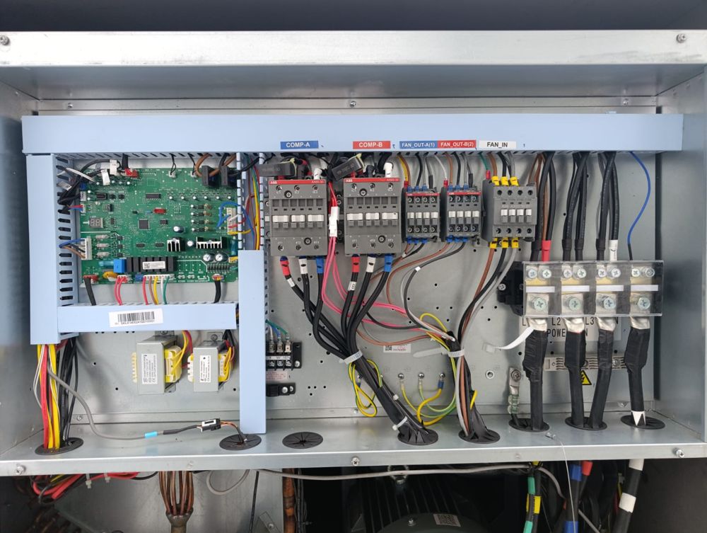 Tablero de control de condensadora de dos compresores